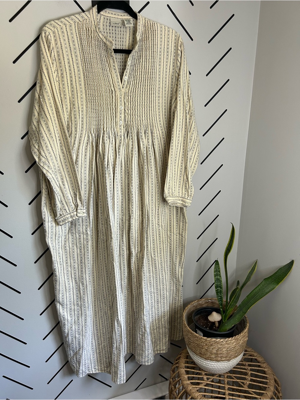 Vintage 90s L.l. Bean pintuck cotton maxi sleep dress nighty garden dress